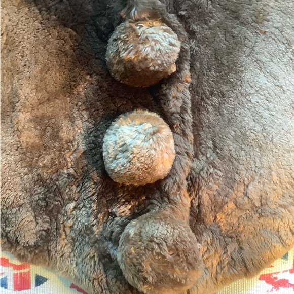 Vintage Brown Shearling Large Button Capelet - Picture 2 of 12